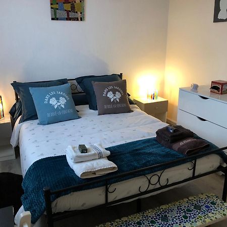 Bed and Breakfast Chez Annie à Doué-la-Fontaine Extérieur photo